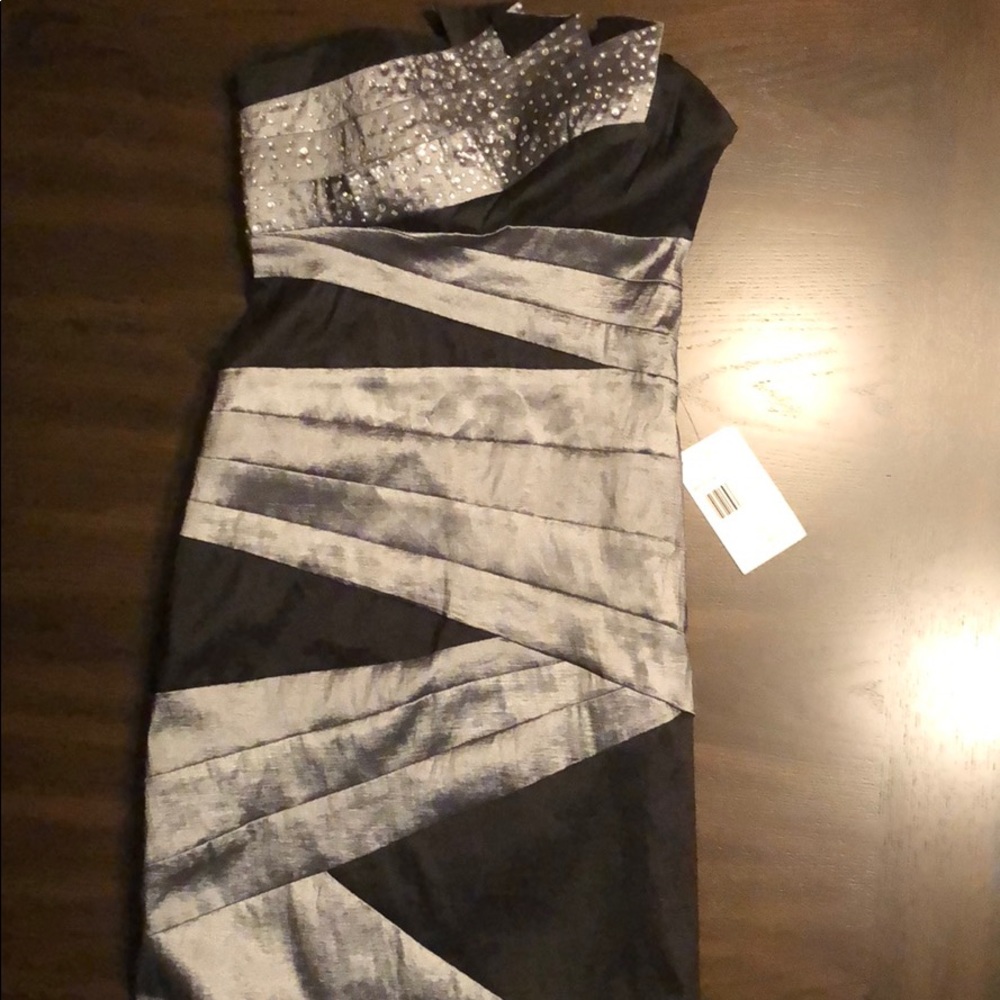 Strapless dress